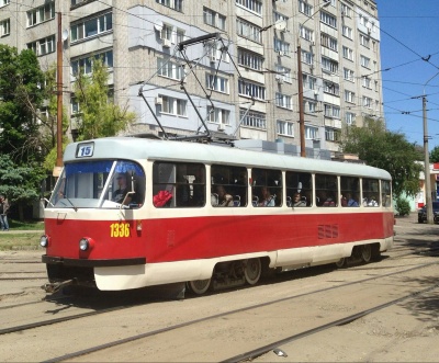 Аварийный ремонт трамвайных путей на ул. Учительская