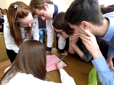 «Школьники Калининского района учились быть грамотными потребителями»