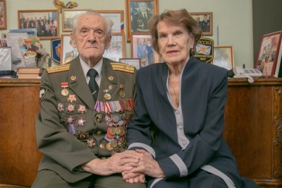 «Жители Калининского района отметили 75-летний юбилей совместной жизни»