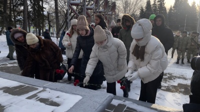 В Калининском районе прошли мероприятия, посвященные 81-й годовщине полного освобождения Ленинграда от фашистской блокады