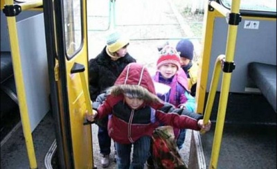 Школьникам разрешат не платить за проезд в общественном транспорте