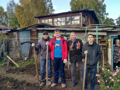 "Трудовой десант" высадился в Калининском районе